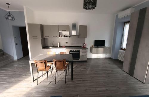 Castiglione d'Intelvi Apartment | Casa del Cerbiatto, Lake Como a 5 chilometri da Argegno