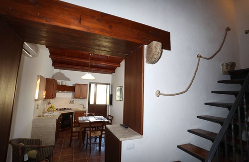 Chiaramonte Gulfi House | Casa Del Gelso Bianco with swimming pool