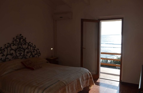 S'Archittu House | Casa del Giglio