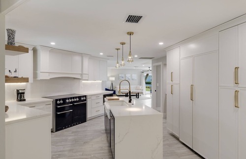 Beachview Country Club Estates House | Casa Del Mar- Gorgeous Villa with Heated Pool