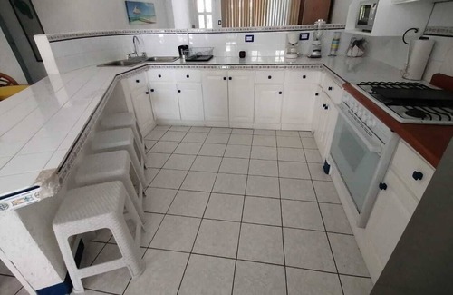 Puerto San Jose House | Casa del Sol, amazing gated ocean front House