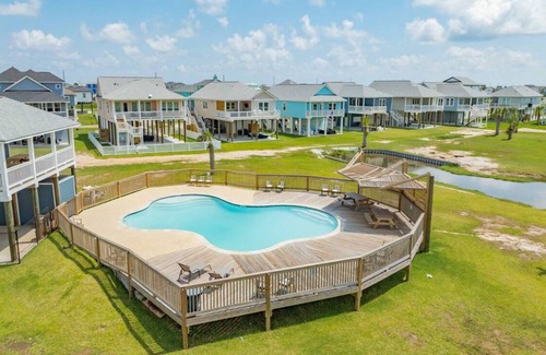 Terramar Beach House | Casa Del Sol: Luxury 5 Bedroom Coastal Gem!