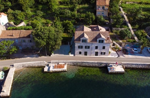 Kotor Old Town Villa | CASA DEL SOL ROZALIA