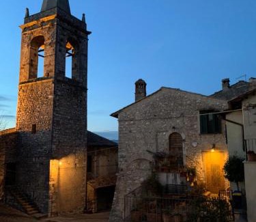 Stroncone Apartment | Casa Della Torre In Borgo Medievale