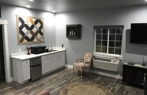 Ephrata House | Casa Di Cass guest house cottage