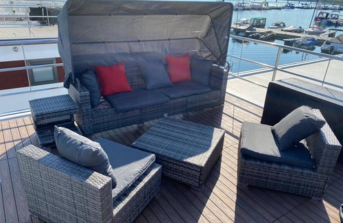 Braunsbedra Boat Rental | Casa di Lago houseboat - a time-out with a difference