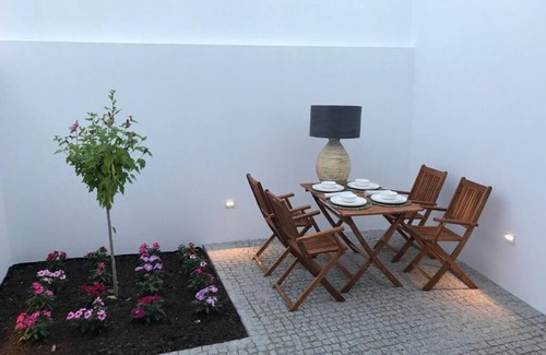 Evora House | CASA DO CABIDO - Elegance in simple traits