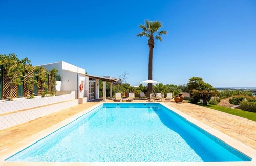Moncarapacho e Fuseta Villa | Casa do Carmo - Five Bedroom Villa, Sleeps 10