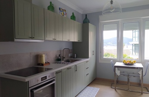 Porto de Espasante Ski Chalet | Casa do Olmo Villa with farm in an urban environment. Close to beaches.