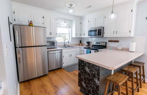 Colington Harbour House | Casa Domingo📍Outer Banks 🏡Entire Beach Home📈Community Pool and Pet Friendly!