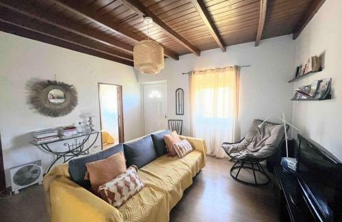Nossa Senhora do Pranto House | Casa dos pássaros