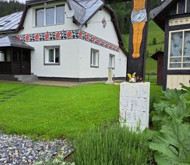 Ciocanesti House | Casa Dumitru si Elena Ciocanesti Bucovina