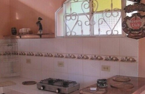 Reparto Playa House | Casa Edita