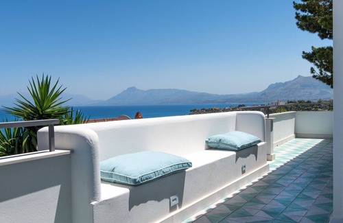 Capo Zafferano Apartment | Casa Elia con Terrazza Vista Mare by Wonderful Italy