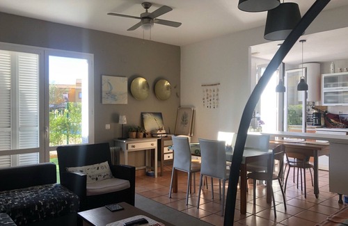Rota House | Casa en Costaballena, en urbanización cerrada. 6-8 personas. Jardín privado.