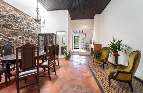 Barrio Historico House | Casa en el Casco Historico con Vista al Rio