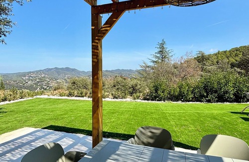 Vallromanes House | Casa en Plena Naturaleza