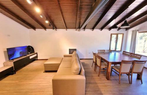 Villa Los Coihues House | Casa en San Carlos de Bariloche
