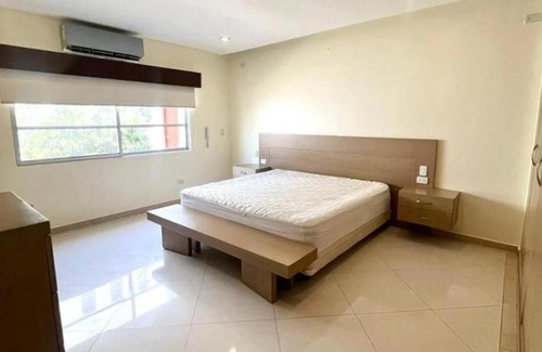 Samborondon Villa | Casa en Samborondón