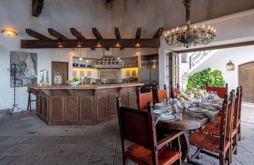 Palmilla Villa | CASA ENCANTOn6 Bedroom, Fully Staffed, Luxury Oceanfront Villa.