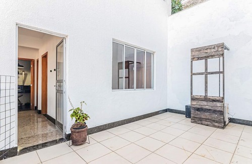 Ouro Preto House | Casa espetacular com Churrasq em Pampulha/MG