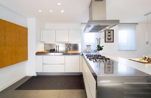 Catania City Centre Apartment | Casa Etna - Modern apartment with terrace, Catania
