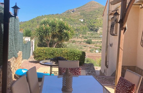Alcalali Villa | Casa FaB - stunning views and private pool in the beautiful Jalon Valley