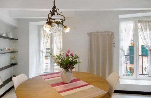 Arenzano Apartment | Casa Fiordaliso
