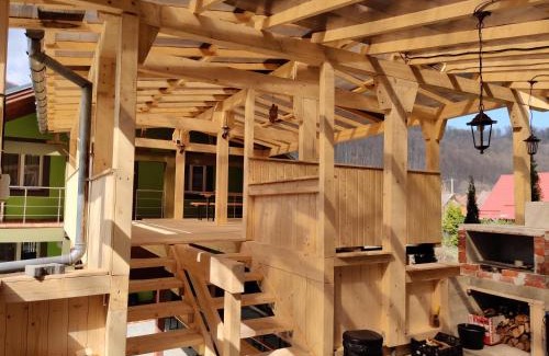 Moneasa House | Casa Flori de Nuc