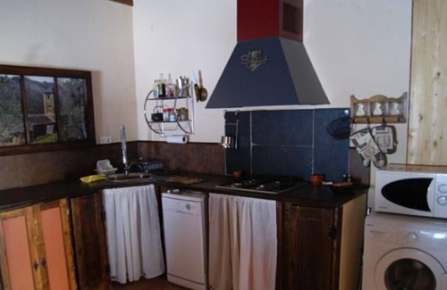 Llavorsi House | Casa Fonte Aidi, stay in the Catalan Pyrenees, fishing, hiking, skiing, peace, nature