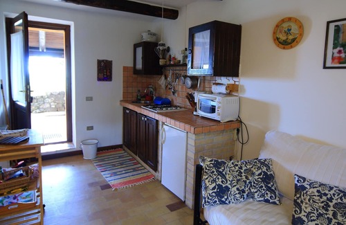 Montefino Apartment | Casa Fonte Pecorale apartments il Pozzo and il Nido heated pool