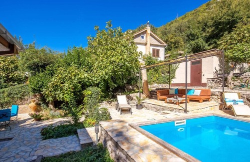 Bakarac Villa | Casa Forest Mare by Villas Guide