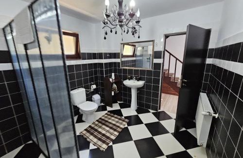 Vatra Moldovitei Cabin | Casa Fuior din Fundu Moldovei