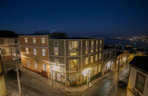 Cerro Alegre Hotel | Casa Galos Hotel & Lofts