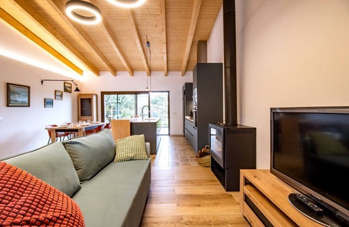 Camos House | Casa Gessamí – Holiday home near Lake Banyoles