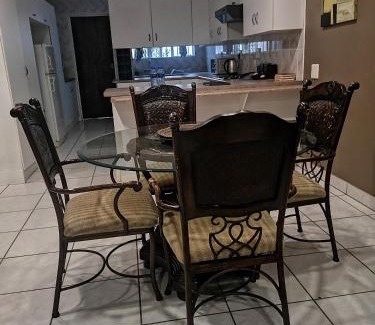 Brits Bed & Breakfast | Casa Grande Guest Lodge