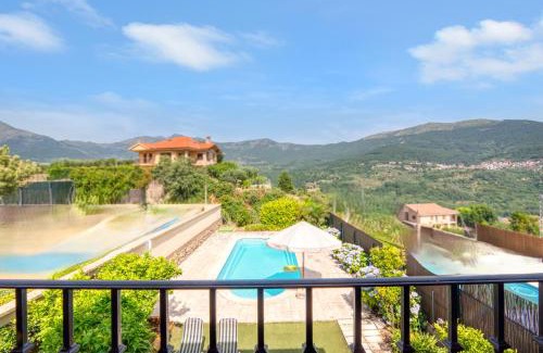 Mombeltran House | Casa Gredos , Piscina , Juegos , BBQ , Pozas , Relax