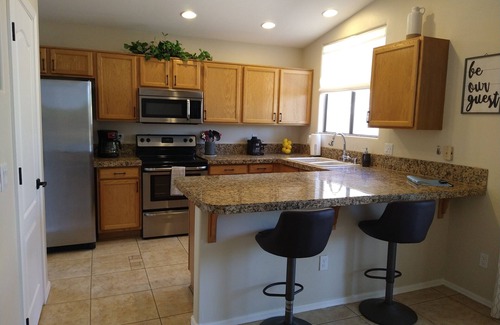Monterra Knolls House | CASA GRIS-Heated spool-Bring your fur baby!