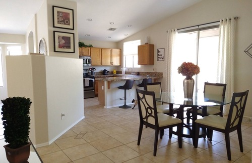 Monterra Knolls House | CASA GRIS-Heated spool-Bring your fur baby!