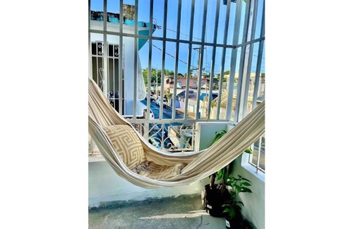 East New York Apartment | casa gumamela - airy shared space in santurce
