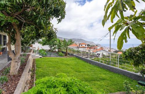 Imaculado Coracao de Maria House | Casa Imaculado Coração by An Island Apart