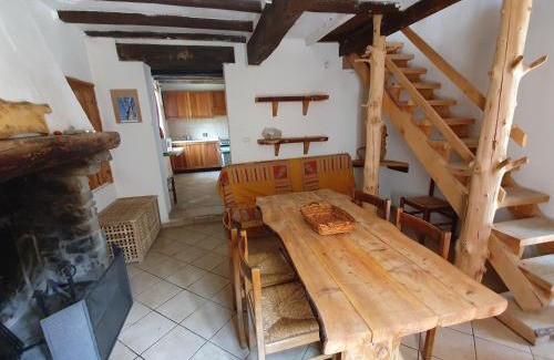 Castelnovo ne' Monti House | Casa in sasso - Pietra di Bismantova