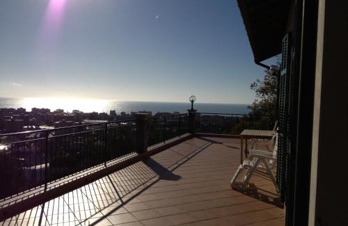 Vallecrosia House | Casa indipendente Roque Vista al mar con parking gratuito