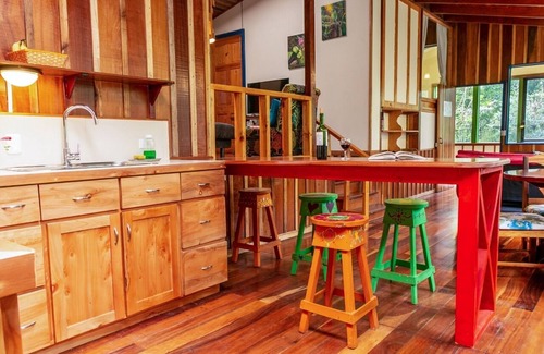 Monteverde House | Casa Ira Rosa, 5 Minutes From The Monteverde Cloud Forest Reserve
