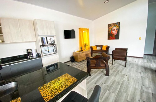 Cahuita House | Casa Iris