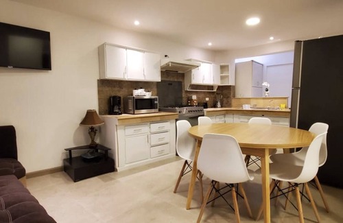 Cuenca Apartment | Casa Isabel. Cozy 6 bedrooms apartment. Cuenca's Historical District.