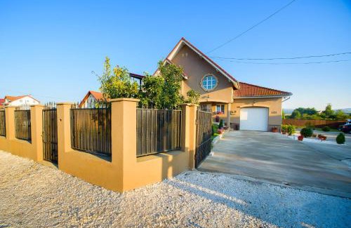 Hateg House | Casa Iulia