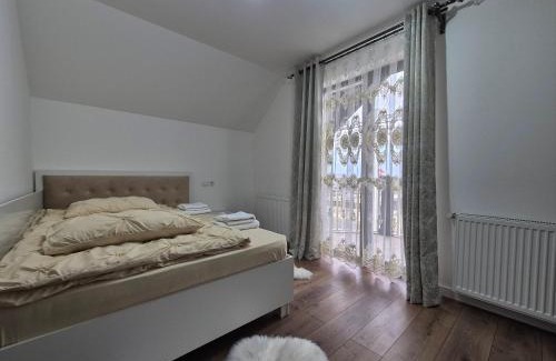 Nanesti House | Casa Iura