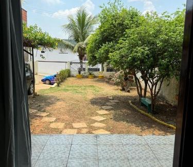 Brasileia House | Casa Jardim jabuticabas na fronteira