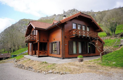 Laviana Cottage | Casa la Fomermeya - Ideal for family reunions and large groups.